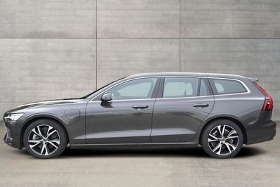 Volvo V60 T6 AWD Plug-In Hybrid Plus Bright aut
