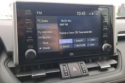 Toyota RAV4 2.5 Hybrid Black Edition by JBL 4x4