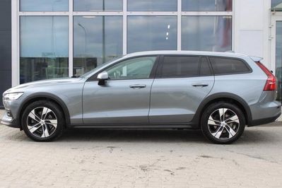 Volvo V60 Cross Country D4 Momentum Pro