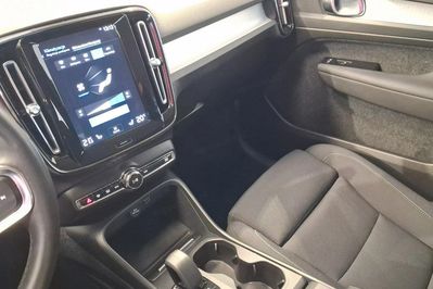Volvo XC40 T3 Momentum Pro aut