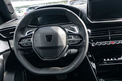 Peugeot 2008 Allure e-DCS 1.2 mHEV