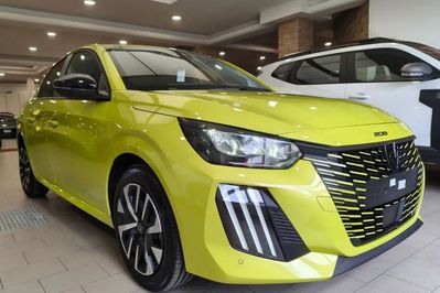 Peugeot 208 Edition e-DCS6 1.2 mHEV