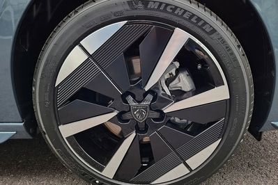 Peugeot 308 e-308  GT 54kWh