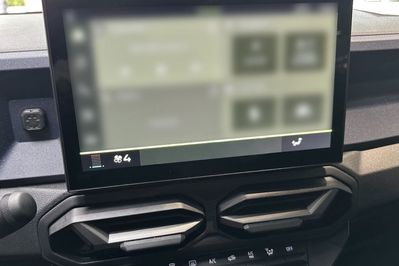Dacia Duster Expression 1.2 TCe Hybrid-G 4x4 LPG