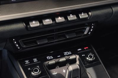 Porsche 911 Carrera GTS