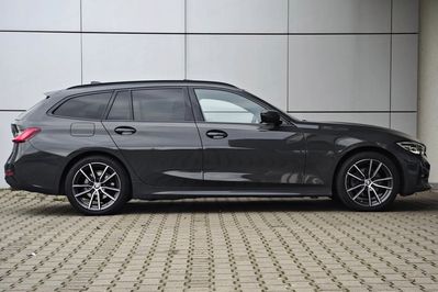 BMW Seria 3 320d xDrive Advantage sport-aut