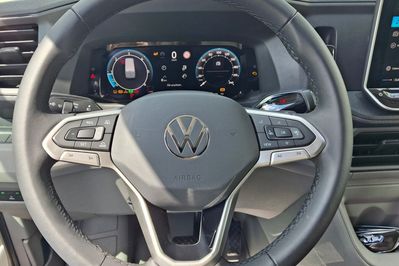 Volkswagen Crafter L4H3 AT8 Zabudowa Brygadowa