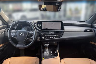 Lexus ES 300h Business Edition