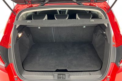 Renault Captur Intens 1.3 E-Tech AT