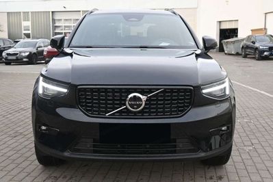 Volvo XC40 B3 Ultra Dark