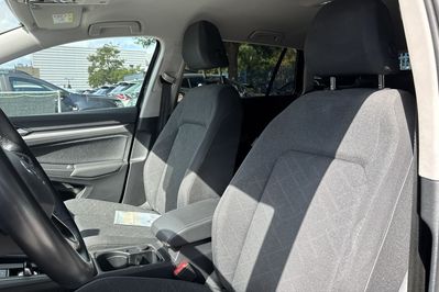 Volkswagen Golf Life 1.5 eTSI  DSG