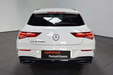 Mercedes CLA Shooting Brake 250 e AMG Line
