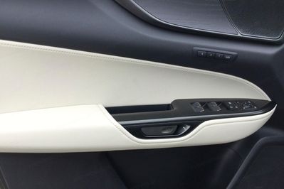 Lexus NX 350h Omotenashi 2.5 Hybrid AWD