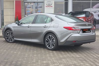 Toyota Camry 2.5 Hybrid Dynamic Force Prestige e-CVT