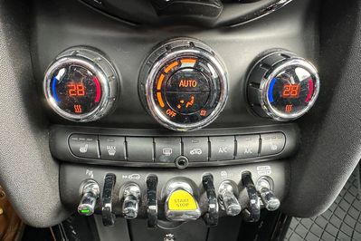 Mini Mini Cooper SE Classic Trim