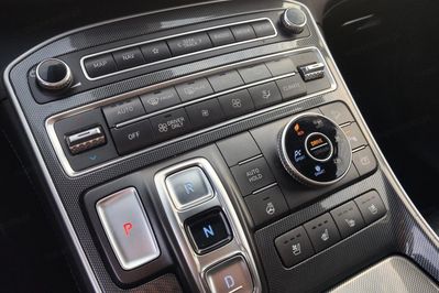 Hyundai Santa Fe 1.6 T-GDI HEV Platinum 4WD aut