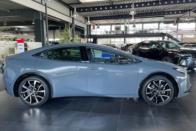 Toyota Prius Prestige 2.0 Hybrid Plug-in