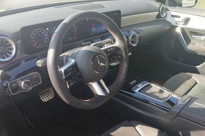 Mercedes Klasa A 250 e AMG Line