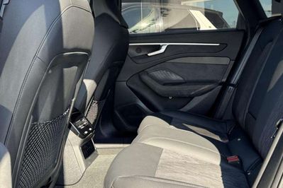 Audi A6 e-Hybrid quattro S line Avant