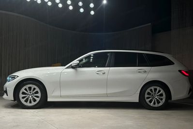 BMW Seria 3 Touring 318d Advantage