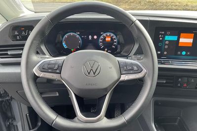 Volkswagen Caddy osobowy L2H1 TDI DSG