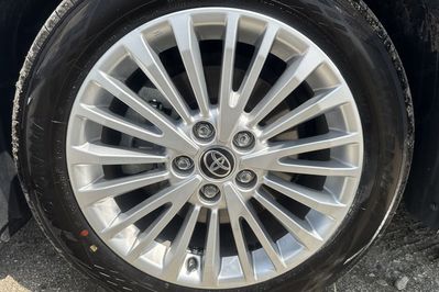 Toyota Camry 2.5 Hybrid Dynamic Force Comfort e-CVT