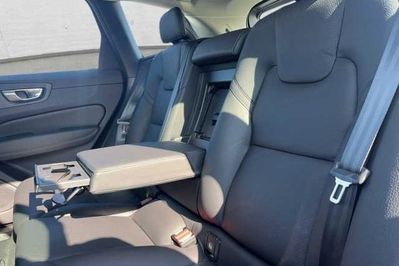 Volvo XC60 B5 B AWD Plus Dark