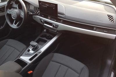 Audi A4 35 TFSI  S Line S tronic