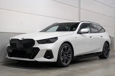 BMW Seria 5 Touring 520d xDrive M Sport