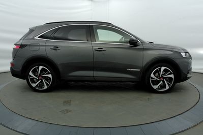 DS DS 7 Performance Line 1.6 E-Tense Hybrid AT