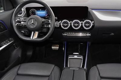 Mercedes GLA 200  AMG Line