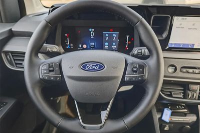 Ford Tourneo Courier Titanium