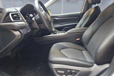 Toyota Camry 2.5 Hybrid Prestige