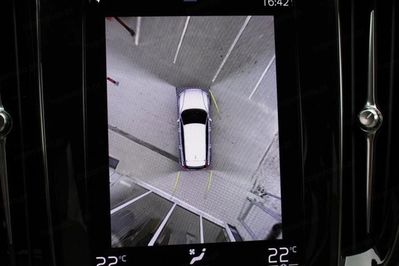 Volvo V60 Cross Country D4 Momentum Pro