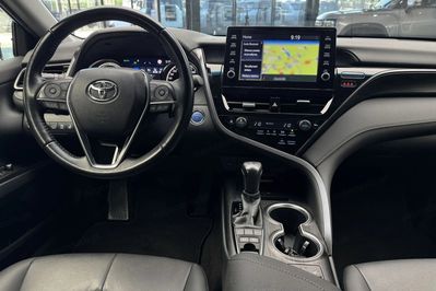Toyota Camry 2.5 Hybrid Executive CVT