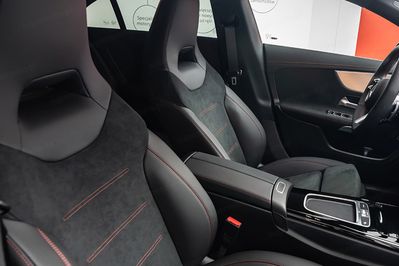 Mercedes CLA 220 4-Matic AMG Line