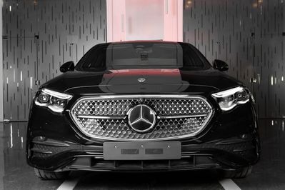 Mercedes E Klasa 220 d 4-Matic AMG