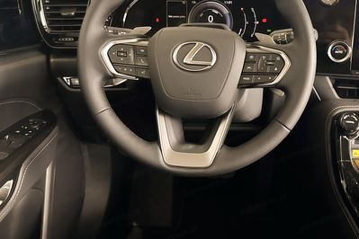 Lexus NX 450h+ Prestige AWD