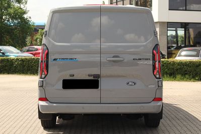 Ford Transit Custom 340 L2H1 Limited Elektryczny A1