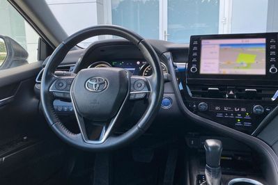 Toyota Camry 2.5 Hybrid Executive Cvt