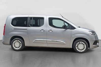 Toyota Proace City Verso Long L2H1 Business