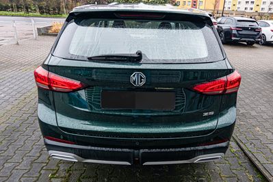 MG ZS 1.5 HEV+ Standard aut