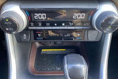 Toyota RAV4 2.5 Hybrid Executive 4x2