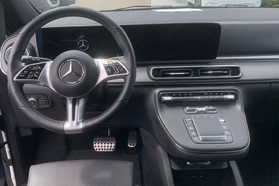 Mercedes V Klasa V300d Długi Avantgarde 4-Matic 9G-Tronic