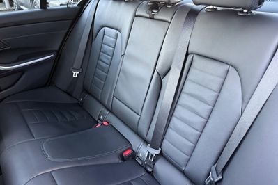 BMW Seria 3 330i xDrive M Sport