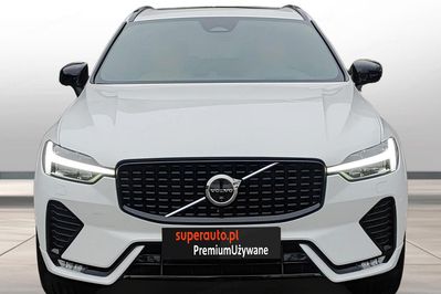 Volvo XC60 B5 B AWD Ultra Dark