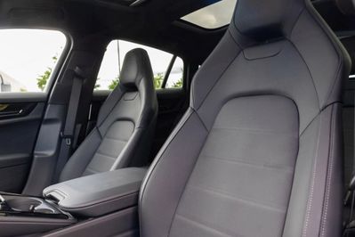 Porsche Panamera 4