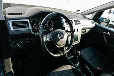 Volkswagen Caddy osobowy L1H1
