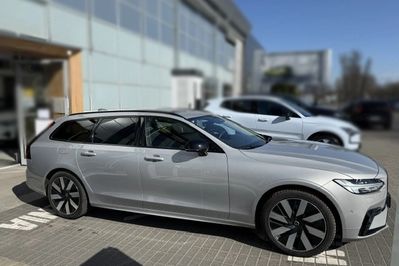 Volvo V90 T6 AWD Plug-In Hybrid Ultra Dark aut