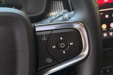 Volvo XC40 B4 Plus Dark